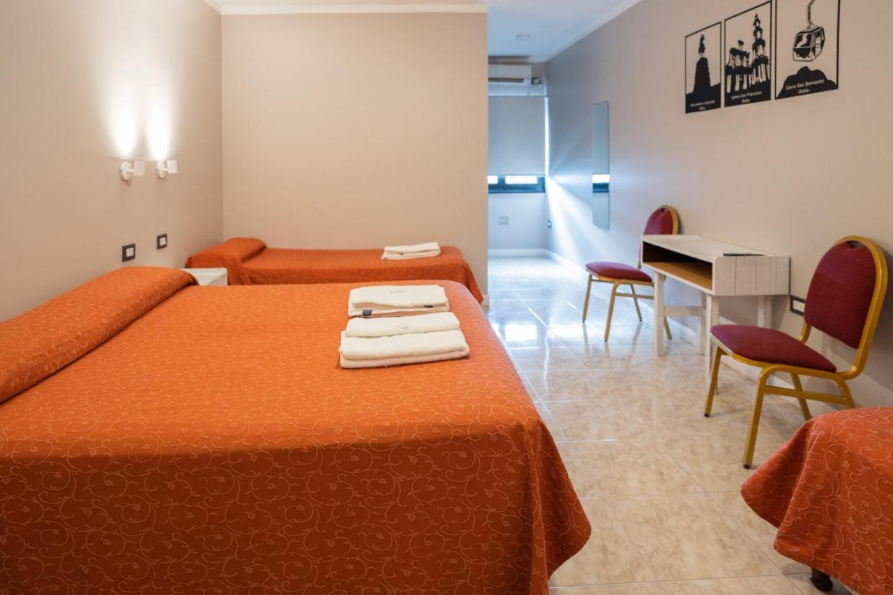 Hotel Marilian Salta Buitenkant foto
